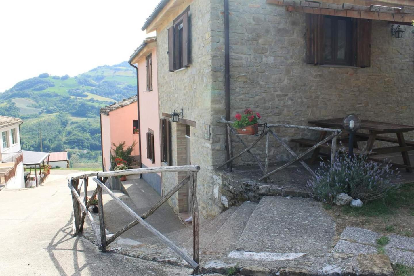 La via del parco Villa Arsita Esterno foto